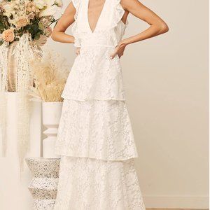 Molinetto White Lace Ruffled Tiered Sleeveless Maxi Dress